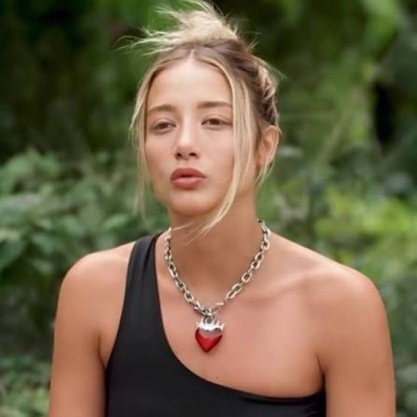 Aleyna Kalaycıoğlu kimdir
